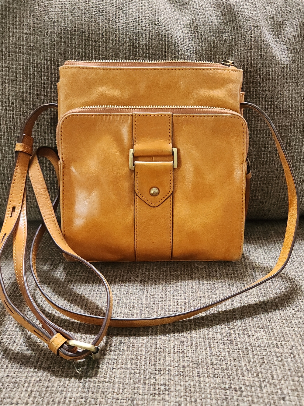 Vintage Lodis Leather Crossbody Bag Multiple Pockets Zip And Magnetic Distress